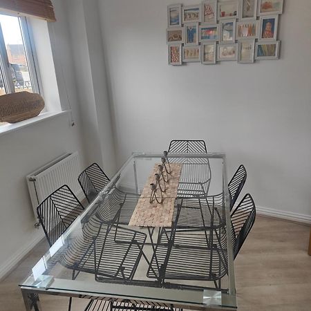 Beach Break Aberavon Holiday Home By The Sea Порт Толбът Екстериор снимка