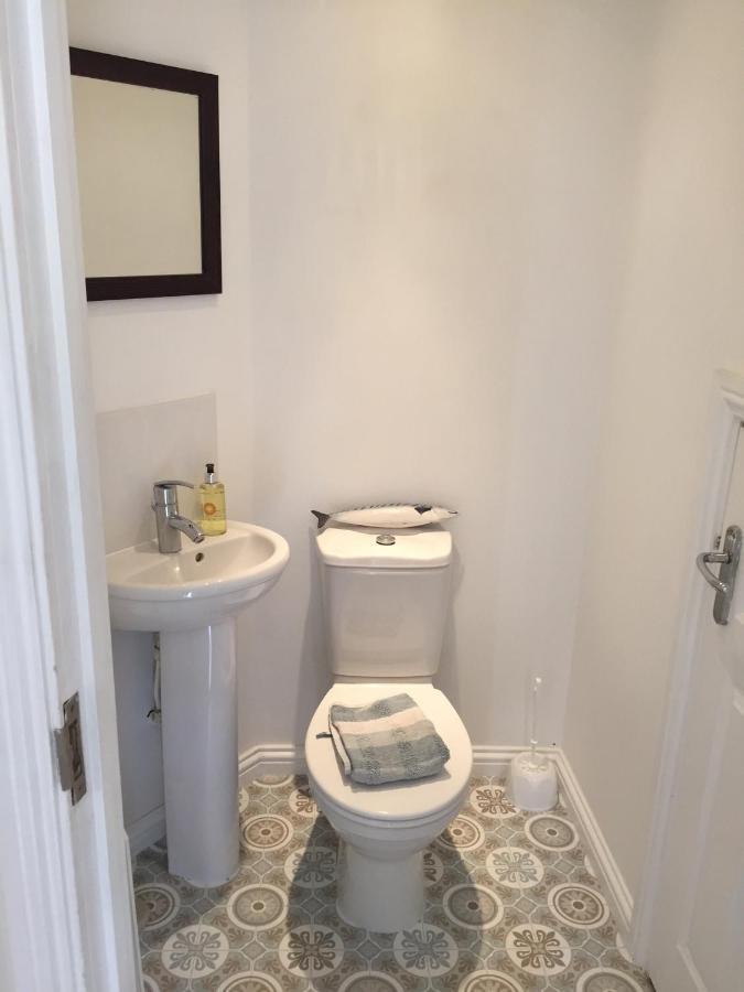 Beach Break Aberavon Holiday Home By The Sea Порт Толбът Екстериор снимка