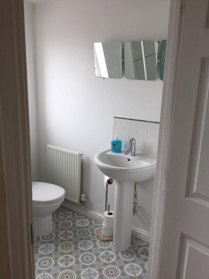 Beach Break Aberavon Holiday Home By The Sea Порт Толбът Екстериор снимка