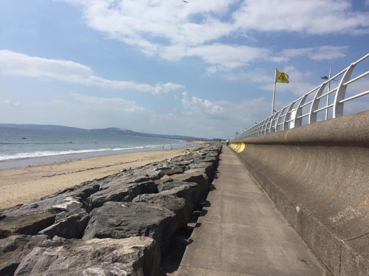Beach Break Aberavon Holiday Home By The Sea Порт Толбът Екстериор снимка