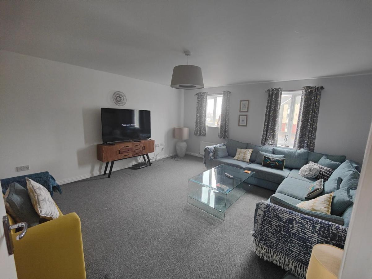 Beach Break Aberavon Holiday Home By The Sea Порт Толбът Екстериор снимка